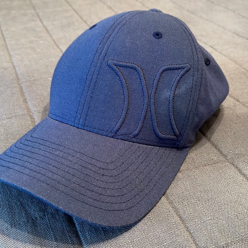 Hurley fitted hat - S-M